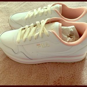 Classic Fila Platform Women’s Sneaker